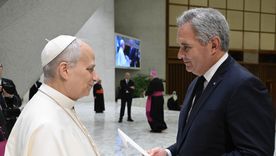 La confirmación llega tras la entrega de la invitación formal extendida por el Presidente de la Nación. La confirmación llega tras la entrega de la invitación formal extendida por el Presidente de la Nación.