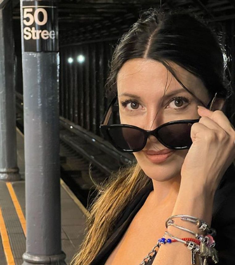 Mónica Ayos Mónica Ayos llama la atención en la red Foto: Instagram