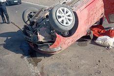 El rodado luego del vuelco. Foto: gentileza