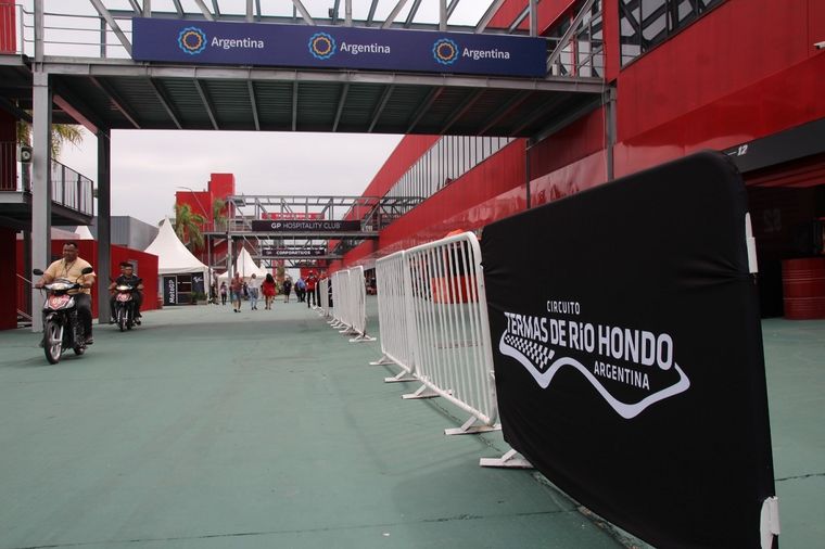 Todo preparado para que se levante el telón de la competencia.