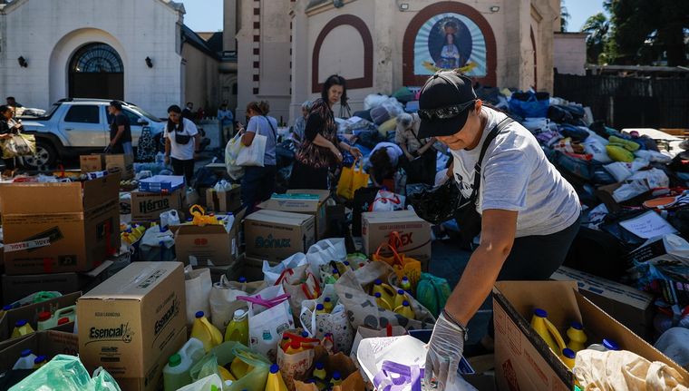 Los propios bahienses, fundaciones y voluntarios organizaron campañas de donaciones para asistir a los más afectados por las inundaciones en Bahía Blanca, el pasado 7 de marzo.&nbsp;