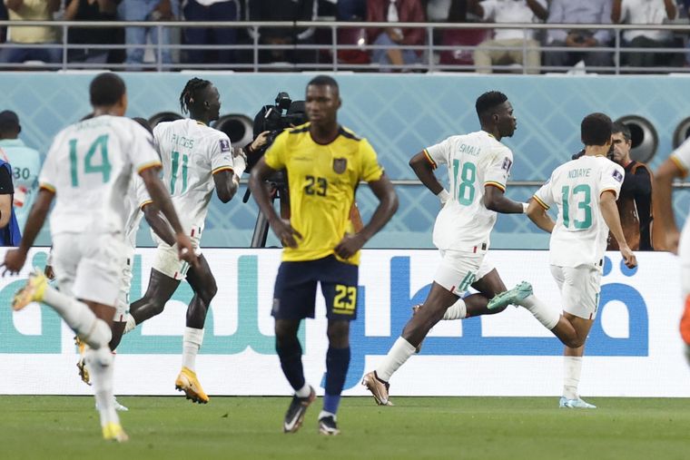 Ecuador perdió y se despidió de Qatar. Foto: EFE