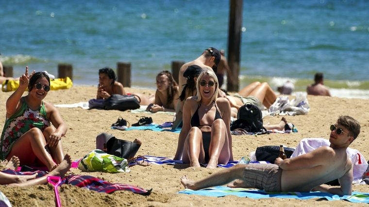 Para Daniel Gollan se viene una primavera y un verano hermoso por la aplicación de las segundas dosis Foto: SkyNews.