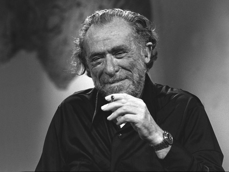Charles Bukowski fue un escritor de relatos y novelas del siglo XX. Foto: IMDb - imdb.com