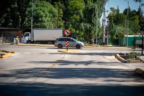 Las obras de Aguas Luján provocarán un corte total en Terrada durante un mes. El municipio pidió circular con precaución y respetar los desvíos. Las obras de Aguas Luján provocarán un corte total en Terrada durante un mes. El municipio pidió circular con precaución y respetar los desvíos.