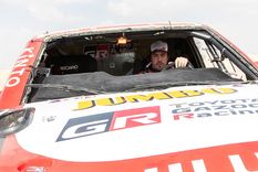 sin pabrabrisas y de buen animo: la llegada de alonso al campamento sin pabrabrisas y de buen animo: la llegada de alonso al campamento