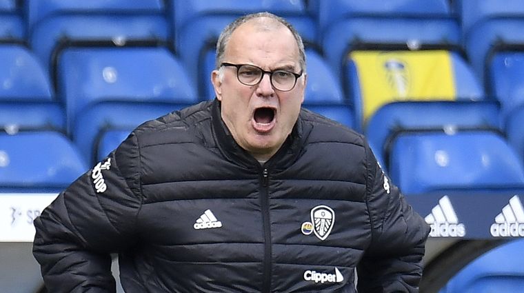 El alivio del Loco tras el triunfo de su equipo. Foto: DPA