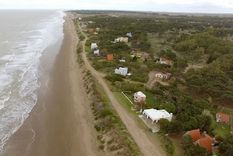Pehuen-Có es uno de los pueblos que atrapa por la belleza de sus playas Foto: Turismo Rosales