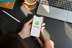 En sencillos pasos puedes tener un sticker personalizado Foto: Shutterstock En sencillos pasos puedes tener un sticker personalizado Foto: Shutterstock