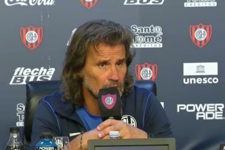Insúa fue presentado oficialmente como nuevo entrenador de San Lorenzo.