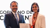 El gobernador de Corrientes, Juan Pablo Valdés, y Alejandra Aranda, CEO de Arpulp. El gobernador de Corrientes, Juan Pablo Valdés, y Alejandra Aranda, CEO de Arpulp.