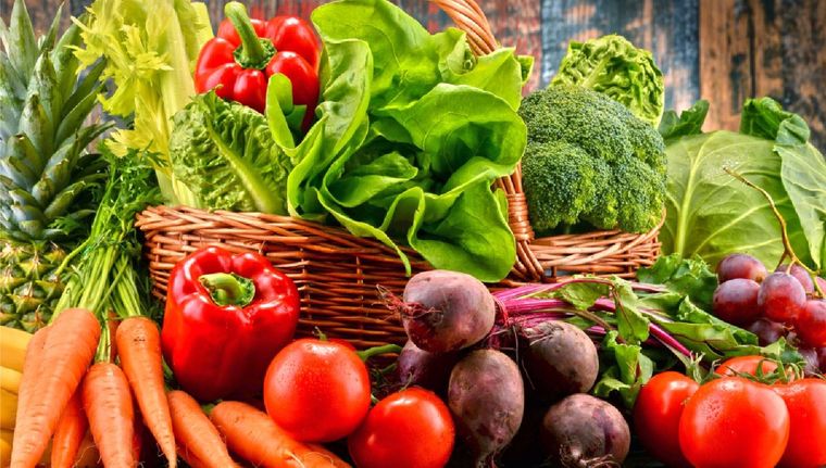 Los alimentos que menos calorías tienen (Shutterstock).