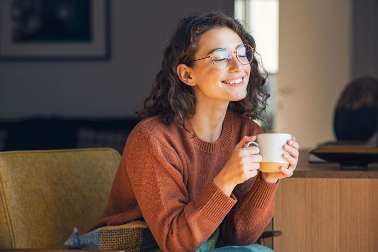 Las personas felices agradecen los pequeños detalles que le regala la vida Foto: Shutterstock