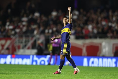 Lozano, héroe de Boca en el Morumbí con un gol cargado de emoción.