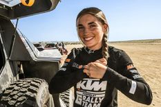 Puck Klaassen hizo historia en el Rally Dakar y se convirtió en la quinta mujer en ganar una etapa.