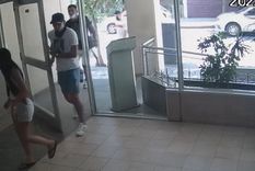 Los ladrones ingresaron detrás de la víctima Los ladrones ingresaron detrás de la víctima