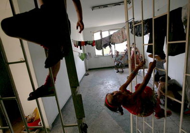 un grupo de refugiados de Osetia del Sur que consiguieron escapar de Gori. Foto: EFE