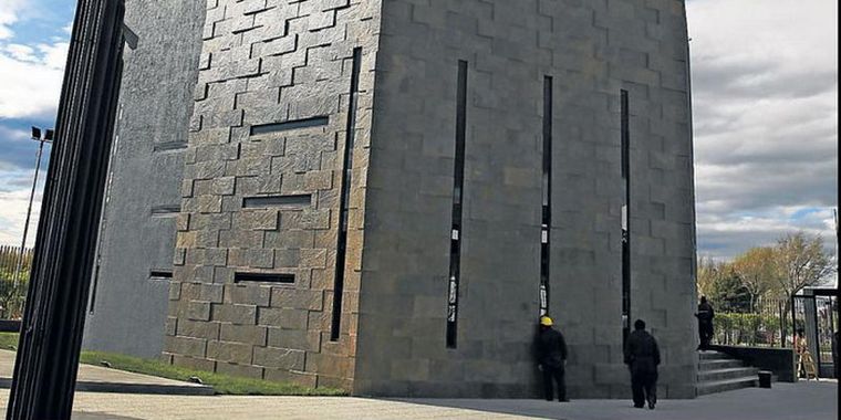 El mausoleo de Néstor Kirchner en Río Gallegos.