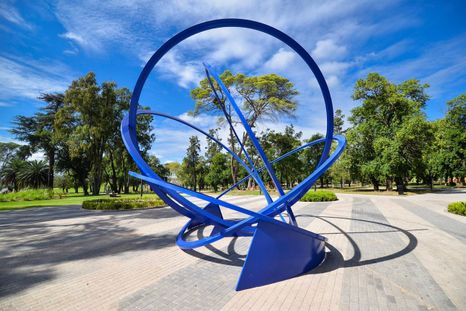 Este pueblo de Córdoba se apoya en el río y en el paisaje serrano para construir una de las escapadas más cercanas a la capital. Este pueblo de Córdoba se apoya en el río y en el paisaje serrano para construir una de las escapadas más cercanas a la capital.