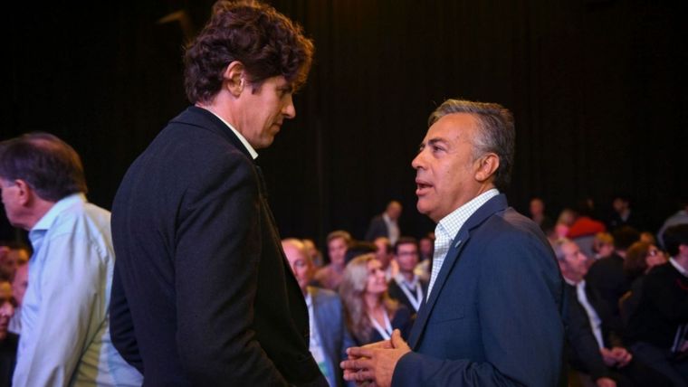 El gobernador Alfredo Cornejo apuntó contra el presidente de la UCR nacional, Martín Lousteau, por el quiebre del bloque de Diputados en el Congreso. Foto: Prensa Gobierno