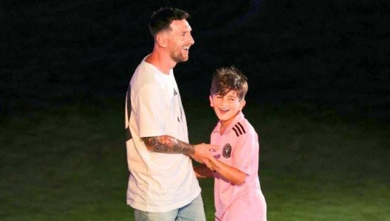 Lionel Messi, junto a su hijo Thiago Foto: El Colombiano