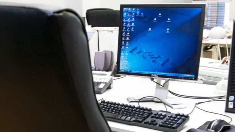 Los expertos recomiendan usar el apagado forzado solo cuando la computadora no responde. Los expertos recomiendan usar el apagado forzado solo cuando la computadora no responde.