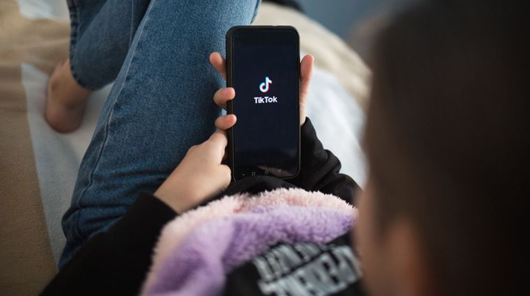 Una tendencia de TikTok desató un verdadero infierno para la docente mendocina. 