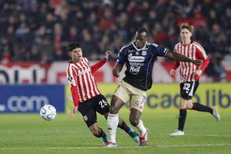 Estudiantes recibe a Independiente Medellín en el Estadio UNO. Estudiantes recibe a Independiente Medellín en el Estadio UNO.