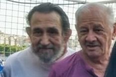 Guillermo Gómez (de blanco) junto a Luis, su amigo que lo llevó al hospital Argerich donde murió víctima del coronavirus Guillermo Gómez (de blanco) junto a Luis, su amigo que lo llevó al hospital Argerich donde murió víctima del coronavirus