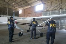 Uno de los allanamientos de la causa, cuando la Policía Federal incautó casi 2 toneladas de cocaína que iban a Canadá, vía marítima, a través del puerto de Campana Foto: Télam