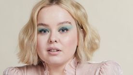 Foto: https://www.velvetgossip.it/2022/02/01/nicola-coughlan-di-bridgerton-invita-i-fan-a-non-commentare-il-suo-corpo/