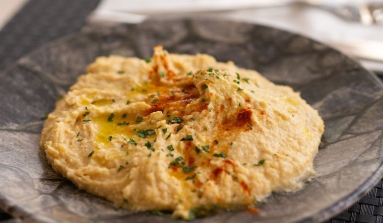 El hummus es uno de los aperitivos más elegidos por las personas en general Foto: Shutterstock