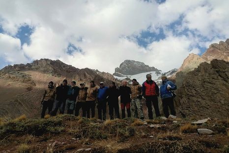 veteranos argentinos y britanicos ya se reunieron para el ascenso final al aconcagua veteranos argentinos y britanicos ya se reunieron para el ascenso final al aconcagua