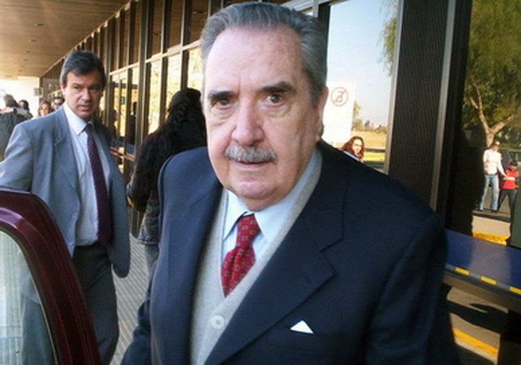 A los 81 años, el ex presidente sustenta un rol fuerte en el partido de Alem. Foto: NA