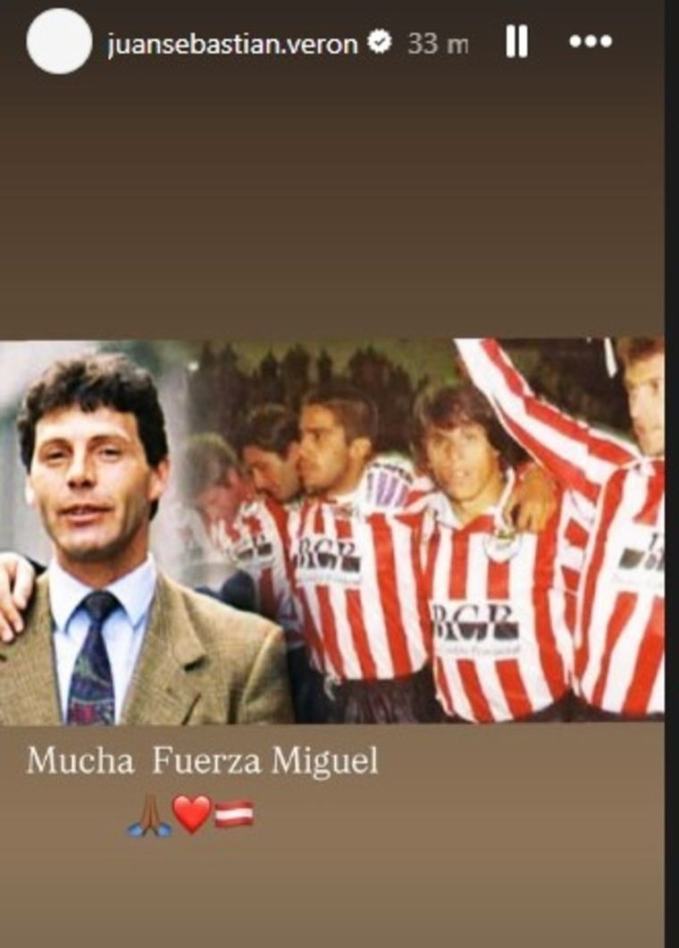 El sentido posteo de Juan Sebastián Verón para Miguel Russo. El sentido posteo de Juan Sebastián Verón para Miguel Russo.