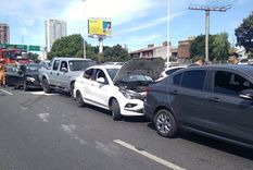 choque multiple genero trastornos, heridos y demoras en general paz