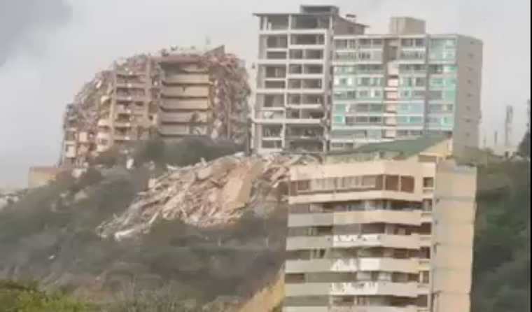 El terromoto había sido catalogado con una magnitud de 7.1 y luego fue elevado a 7.5.