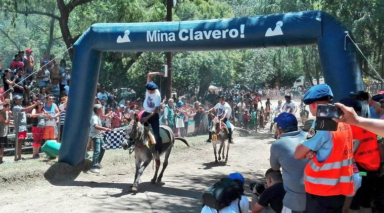 Foto: @MinaClaveroOfc