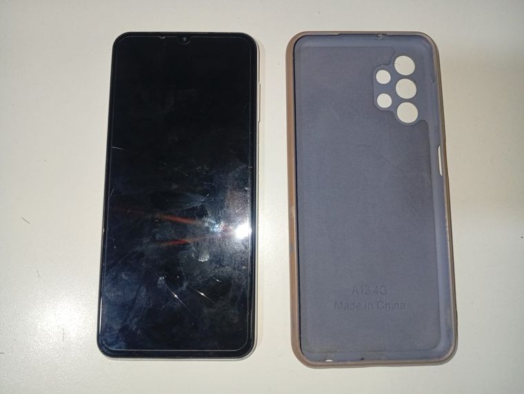 Uno de los celulares incautados. Uno de los celulares incautados.