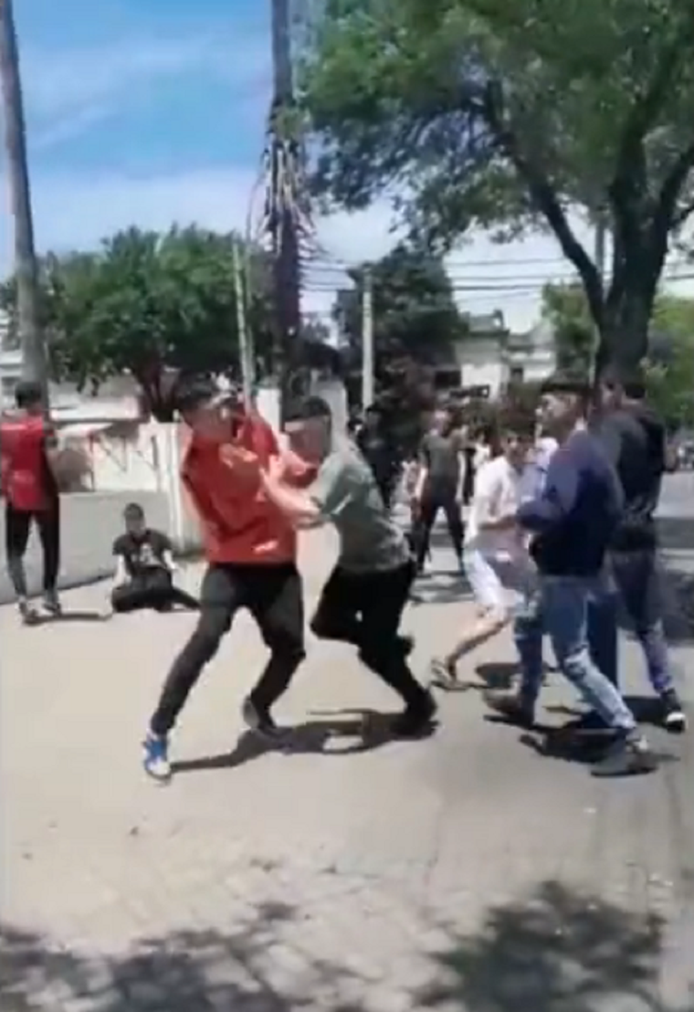 Los estudiantes fueron grabados por otros compañeros