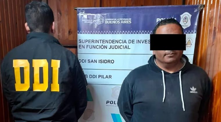 Se le incautaron una pistola Taurus 9 milímetros y su celular, el cuál será peritado en las próximas horas Foto: NA