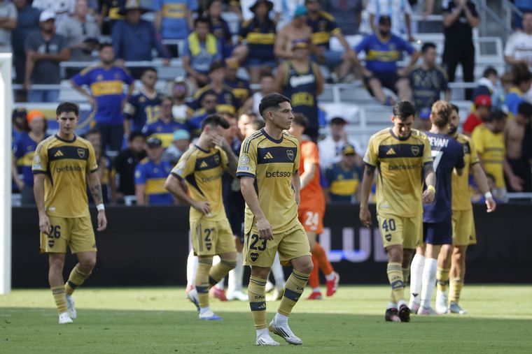 Varios futbolistas de Boca quedaron en la mira tras la eliminación del Mundial de Clubes en fase de grupos