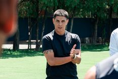 El Pitu Barrientos es el nuevo presidente del fútbol profesional de San Lorenzo. El Pitu Barrientos es el nuevo presidente del fútbol profesional de San Lorenzo.