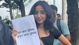 Tanuja Pandey participó en las recientes protestas en Nepal usando eslóganes anticorrupción.