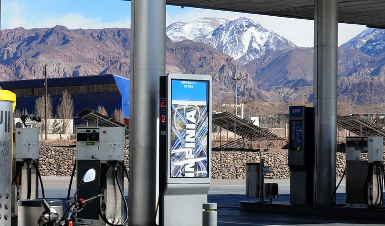 La estación YPF seguirá cerrada hasta completar trámites pendientes y obtener dictámenes favorables de las áreas municipales. La estación YPF seguirá cerrada hasta completar trámites pendientes y obtener dictámenes favorables de las áreas municipales.