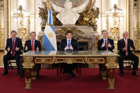 Javier Milei graba la cadena nacional por la causa Malvinas