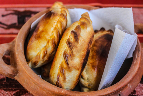 El secreto mejor guardado del norte: receta de empanadas salteñas auténticas. El secreto mejor guardado del norte: receta de empanadas salteñas auténticas.