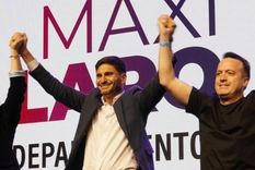 Maximiliano Pullaro festejó junto a su equipo tras la victoria. Foto: Rosario3