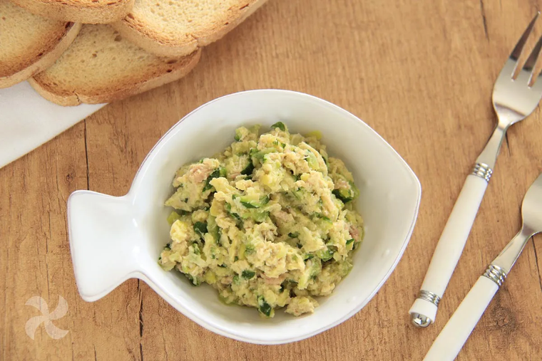 Receta de zapallitos revueltos con huevo tradicional con un toque especial de frescura