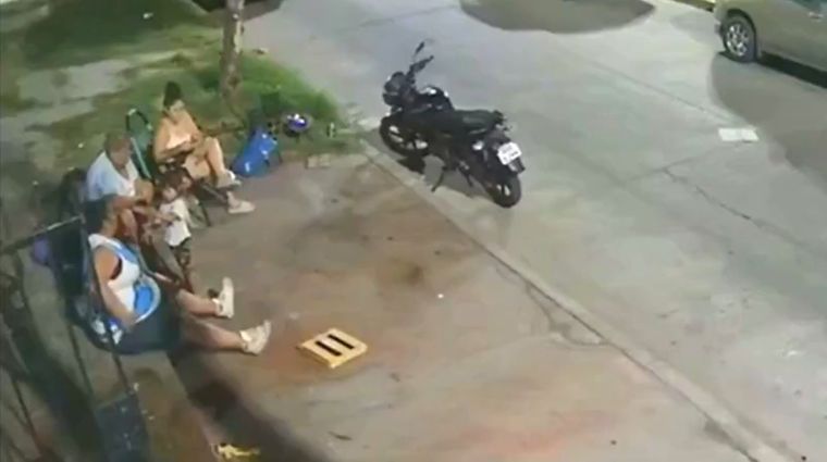 La jubilada murió al recibir un disparo en la espalda durante un tiroteo en las calles de Lanús.